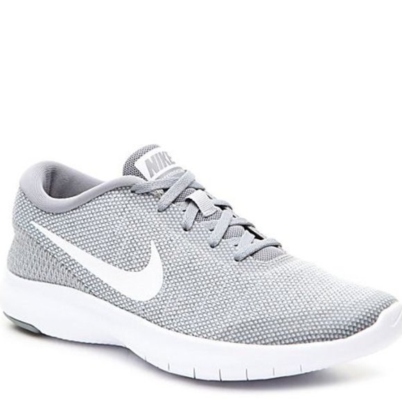 light gray nike shoes